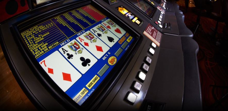 jeux de video poker dans un casino
